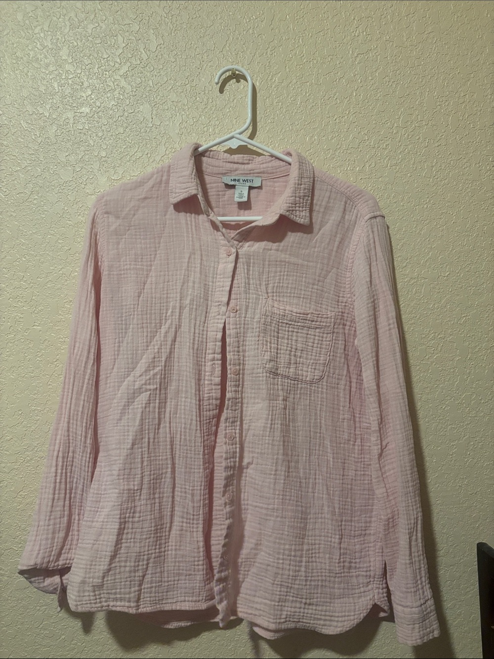 Nine West Pale Pink Casual Button-Down Shirt - Picture 1 of 2